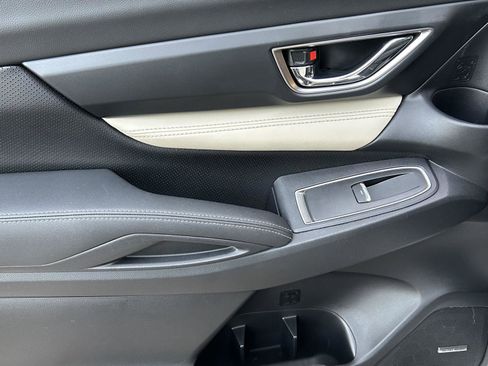 Used 2022 Subaru Ascent Limited w/ Technology Package image 19