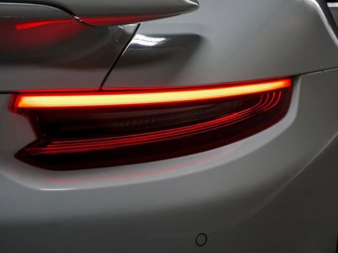 Used 2019 Porsche 911 4 Coupe image 88