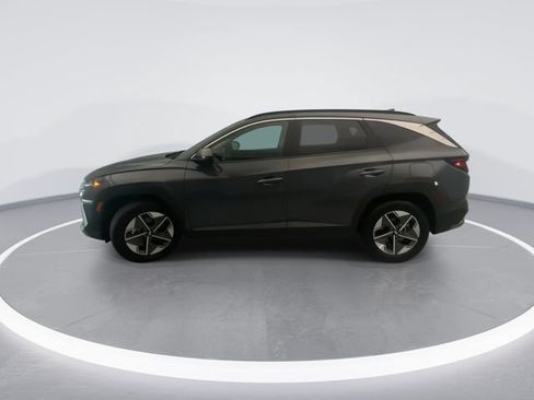 Used 2025 Hyundai Tucson SEL FWD image 9