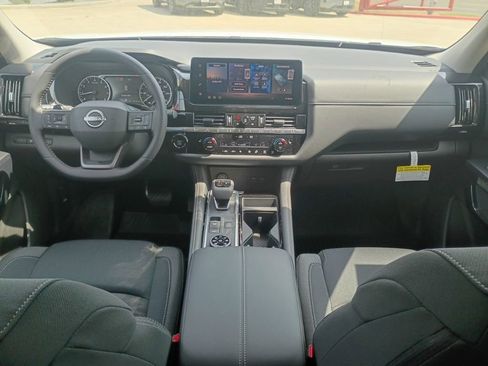 New 2026 Nissan Pathfinder SV image 9