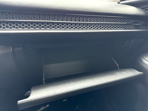 Used 2023 Honda HR-V LX image 31