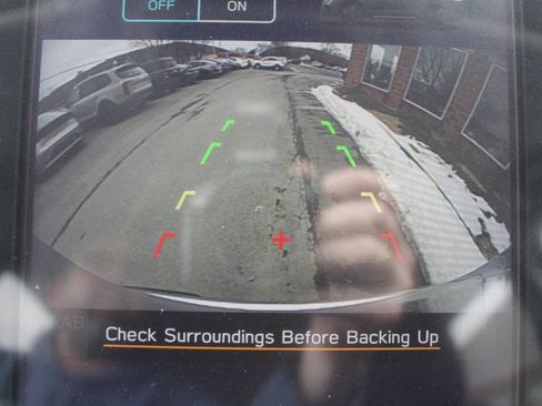 Used 2024 Subaru Ascent Premium w/ Convenience Package image 11