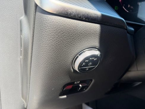 Certified 2024 Mercedes-Benz GLC 300 image 22