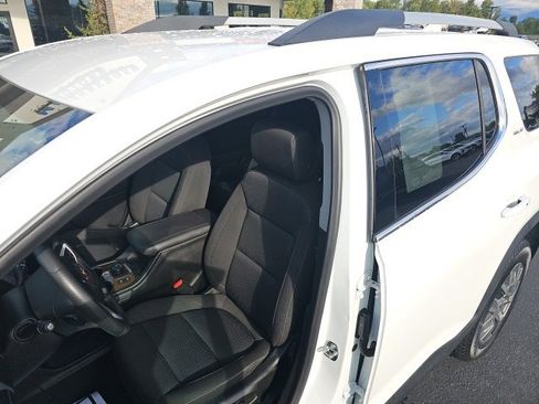 Used 2023 GMC Acadia SLE w/ Driver Convenience Package image 32