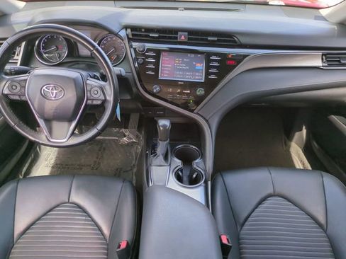 Used 2020 Toyota Camry SE image 16