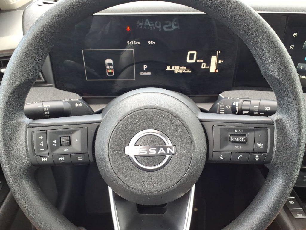 Used 2025 Nissan Kicks SV FWD image 14