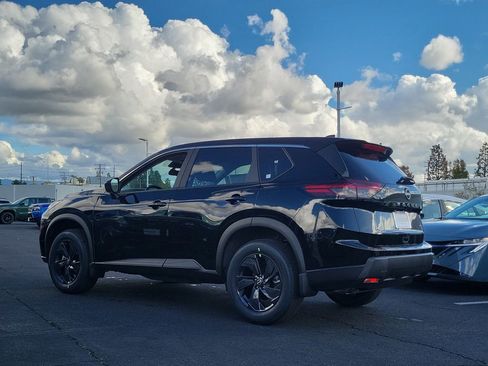 New 2026 Nissan Rogue SV image 2