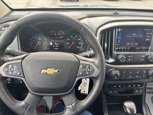 Used 2022 Chevrolet Colorado Z71 AWD/4WD image 18