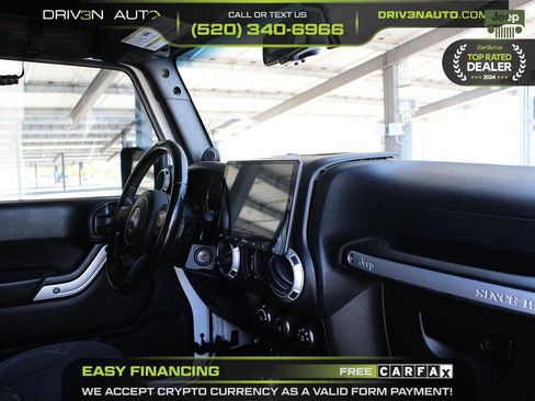 Used 2013 Jeep Wrangler Unlimited Sahara image 18
