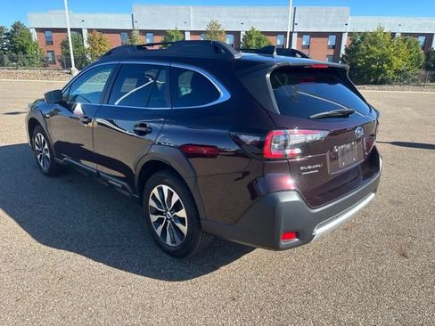 Used 2024 Subaru Outback Limited AWD/4WD image 4