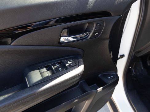Used 2021 Honda Pilot Touring image 12