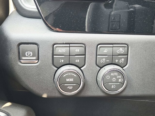 New 2026 Chevrolet Silverado 1500 RST w/ All Star Edition Plus AWD/4WD image 32