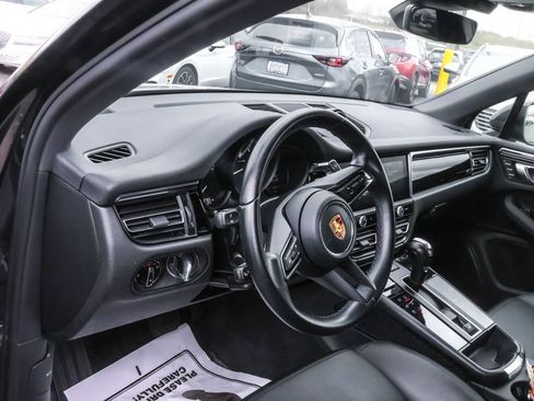 Used 2023 Porsche Macan AWD/4WD image 14