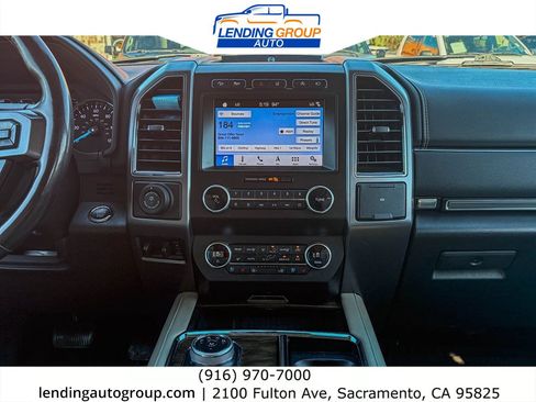 Used 2019 Ford Expedition Platinum AWD/4WD image 12