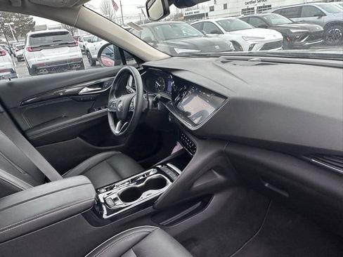 Used 2022 Buick Envision Essence w/ Safety Package image 17