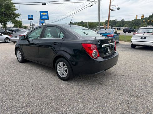 Used 2014 Chevrolet Sonic LT FWD image 27