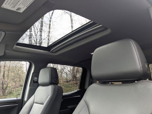 Certified 2024 GMC Sierra 1500 SLT w/ SLT Premium Plus Package image 13