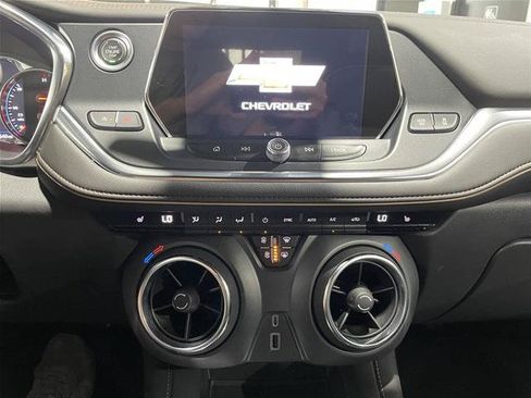 Used 2022 Chevrolet Blazer Premier AWD/4WD image 29