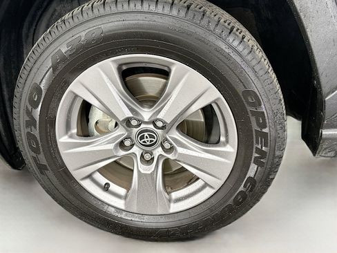 Certified 2023 Toyota RAV4 XLE w/ Convenience Package image 32