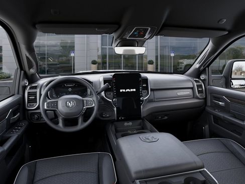 New 2025 RAM 2500 Laramie AWD/4WD image 14
