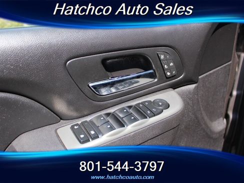 Used 2012 Chevrolet Suburban LT AWD/4WD image 28