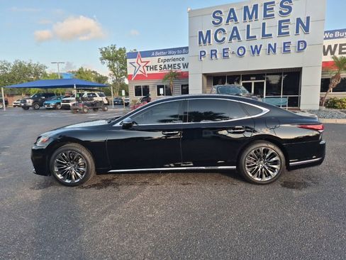 Used 2018 Lexus LS 500 w/ Luxury Package RWD image 2