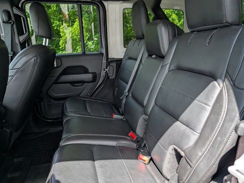 Used 2021 Jeep Wrangler Unlimited Sahara AWD/4WD image 20