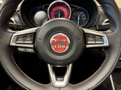 Used 2017 FIAT 124 Spider Abarth image 59