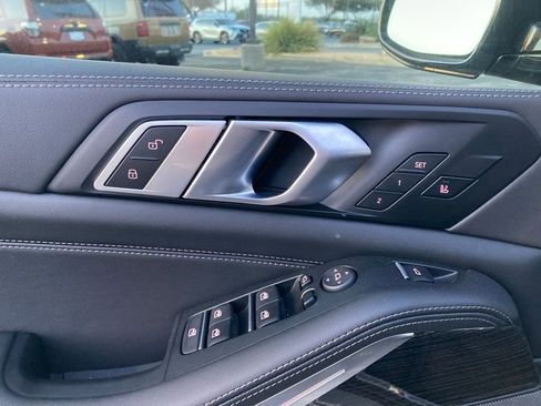 Used 2025 BMW X5 xDrive50e w/ M Sport Package image 12