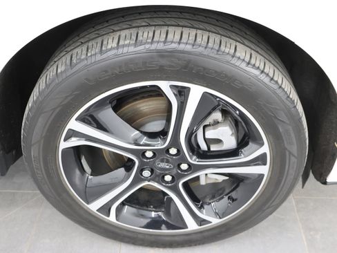 Used 2023 Ford Edge ST AWD/4WD image 3