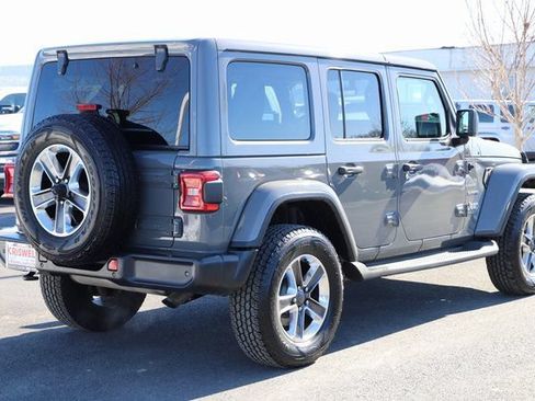 Used 2018 Jeep Wrangler Unlimited Sahara w/ Dual Top Group AWD/4WD image 6