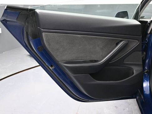 Used 2019 Tesla Model 3 Long Range image 41