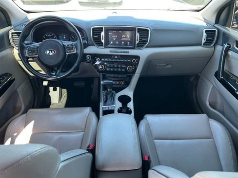 Used 2019 Kia Sportage EX image 10