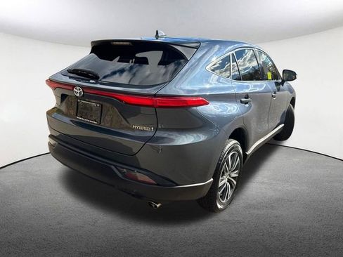 Used 2022 Toyota Venza LE image 13