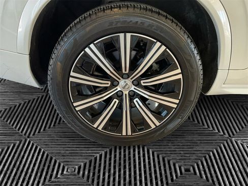 Certified 2023 Volvo XC90 B5 Core w/ Protection Package Premier image 15