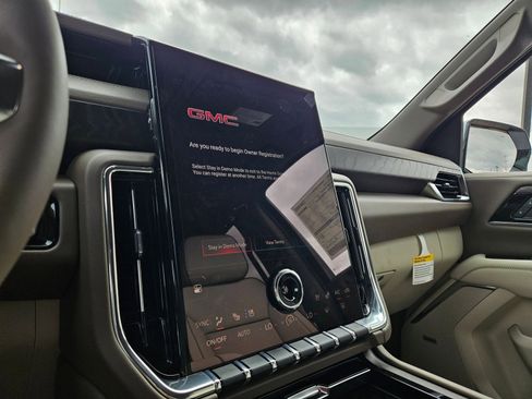 New 2026 GMC Yukon Denali image 15