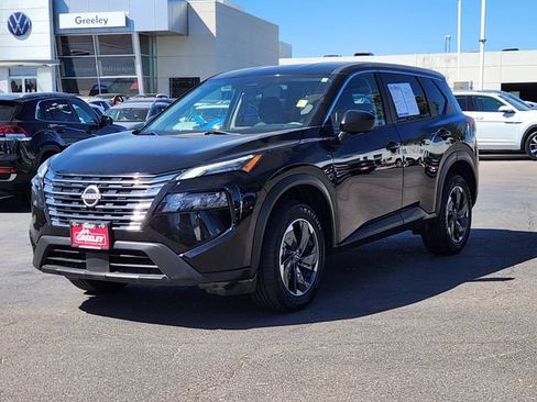 Certified 2024 Nissan Rogue SV AWD/4WD image 4