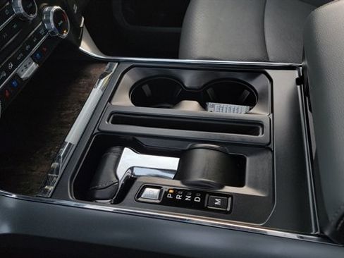 Used 2022 Ford F150 Lariat w/ Equipment Group 502A High image 35