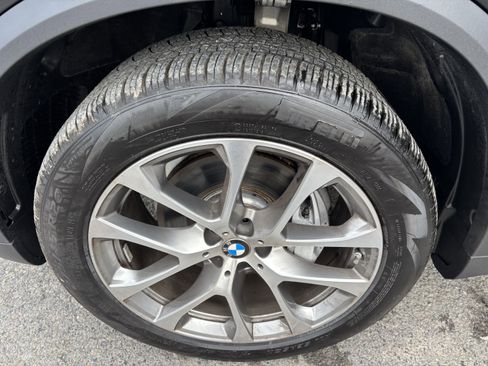 Used 2025 BMW X5 xDrive40i image 10