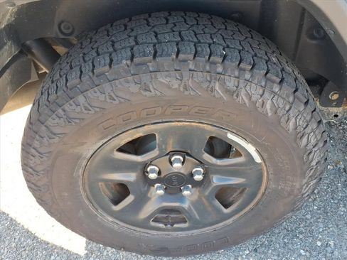 Used 2020 Jeep Wrangler Sport AWD/4WD image 8
