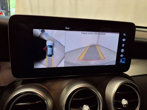 Used 2021 Mercedes-Benz GLC 300 4MATIC Coupe image 14