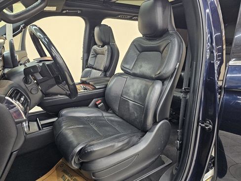 Used 2021 Lincoln Navigator L Reserve image 18