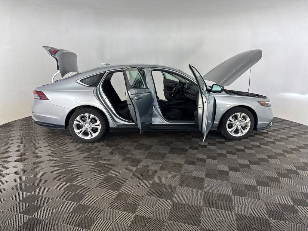 Certified 2025 Honda Accord LX image 14