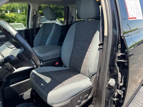 Used 2019 RAM 1500 Big Horn AWD/4WD image 17