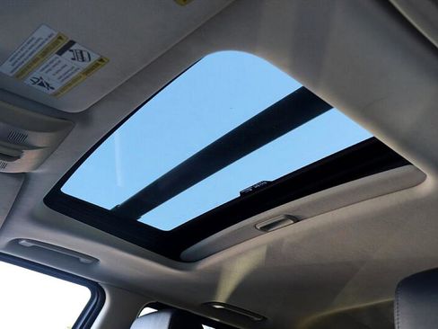 Used 2013 Land Rover Range Rover Sport GT Limited Edition w/ GT Limited Edition Pkg image 32