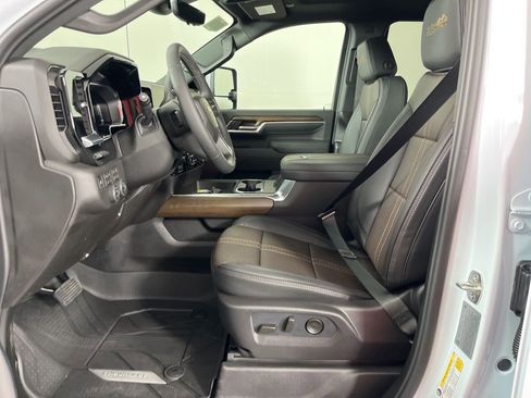 New 2026 Chevrolet Silverado 3500 High Country w/ High Country Premium Package image 24