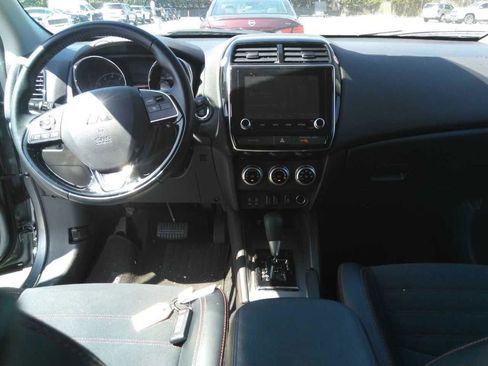 Used 2024 Mitsubishi Outlander Sport SE AWD/4WD image 7