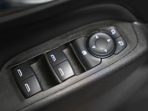 Used 2024 Chevrolet Equinox RS AWD/4WD image 17