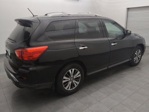 Used 2018 Nissan Pathfinder S image 10