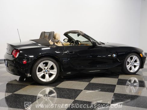 Used 2006 BMW Z4 3.0i RWD image 14